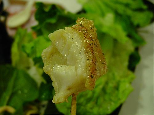 생선회도 맛있지만 이렇게 국물에 담가 익혀먹는 생선맛도 별미였습니다. 